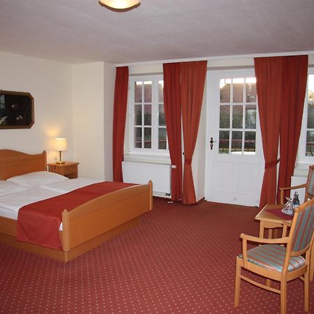 Altes Gutshaus-Federow Hotel Esterno foto