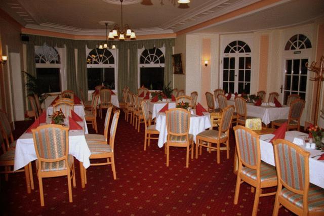 Altes Gutshaus-Federow Hotel Esterno foto