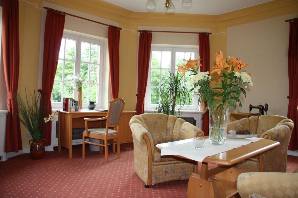 Altes Gutshaus-Federow Hotel Esterno foto