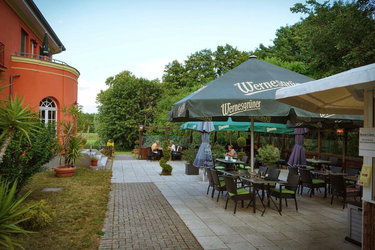 Altes Gutshaus-Federow Hotel Esterno foto